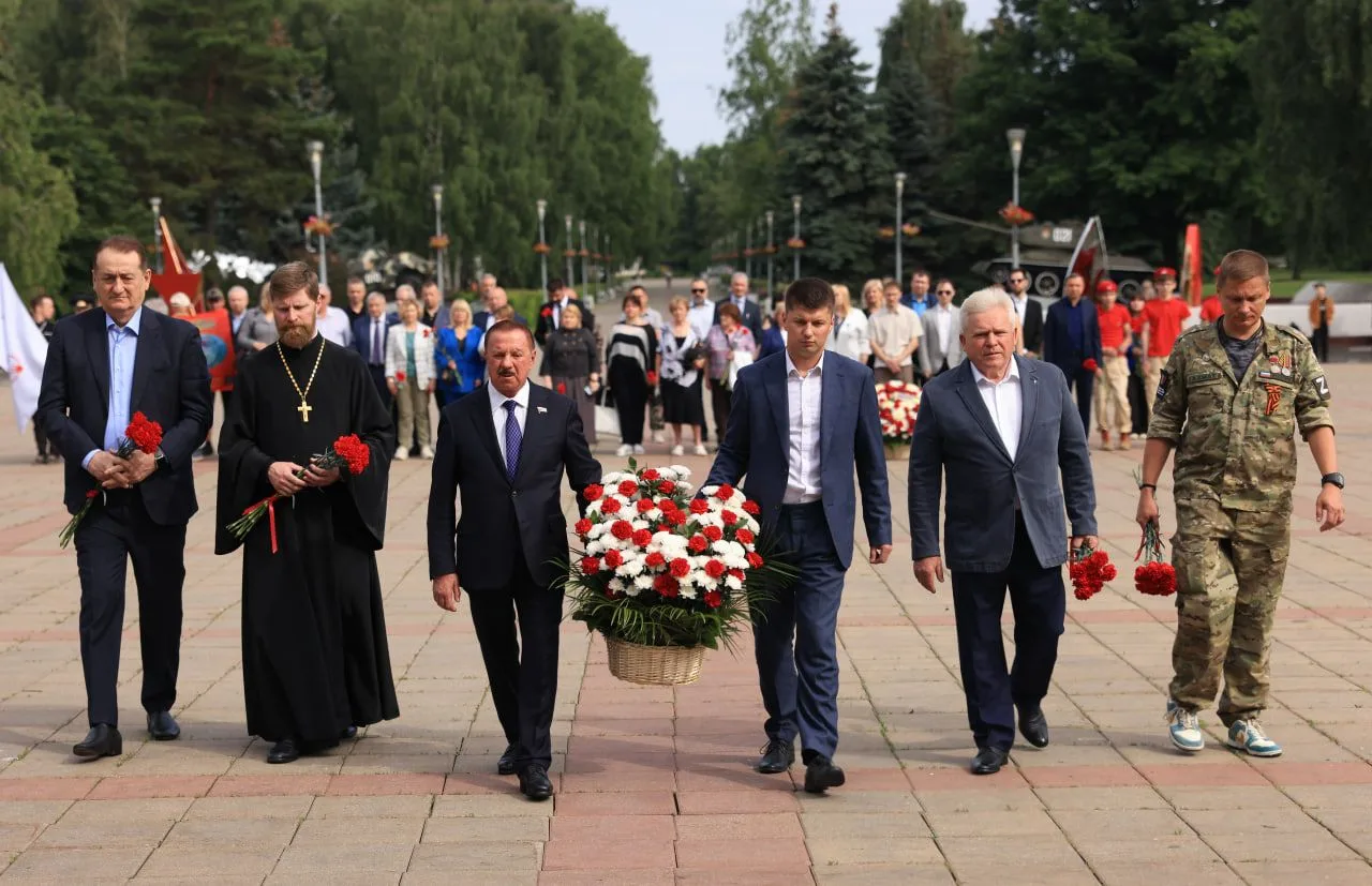 Памятные мероприятия с возложением цветов, посвящённые 85-й годовщине начала Великой От...