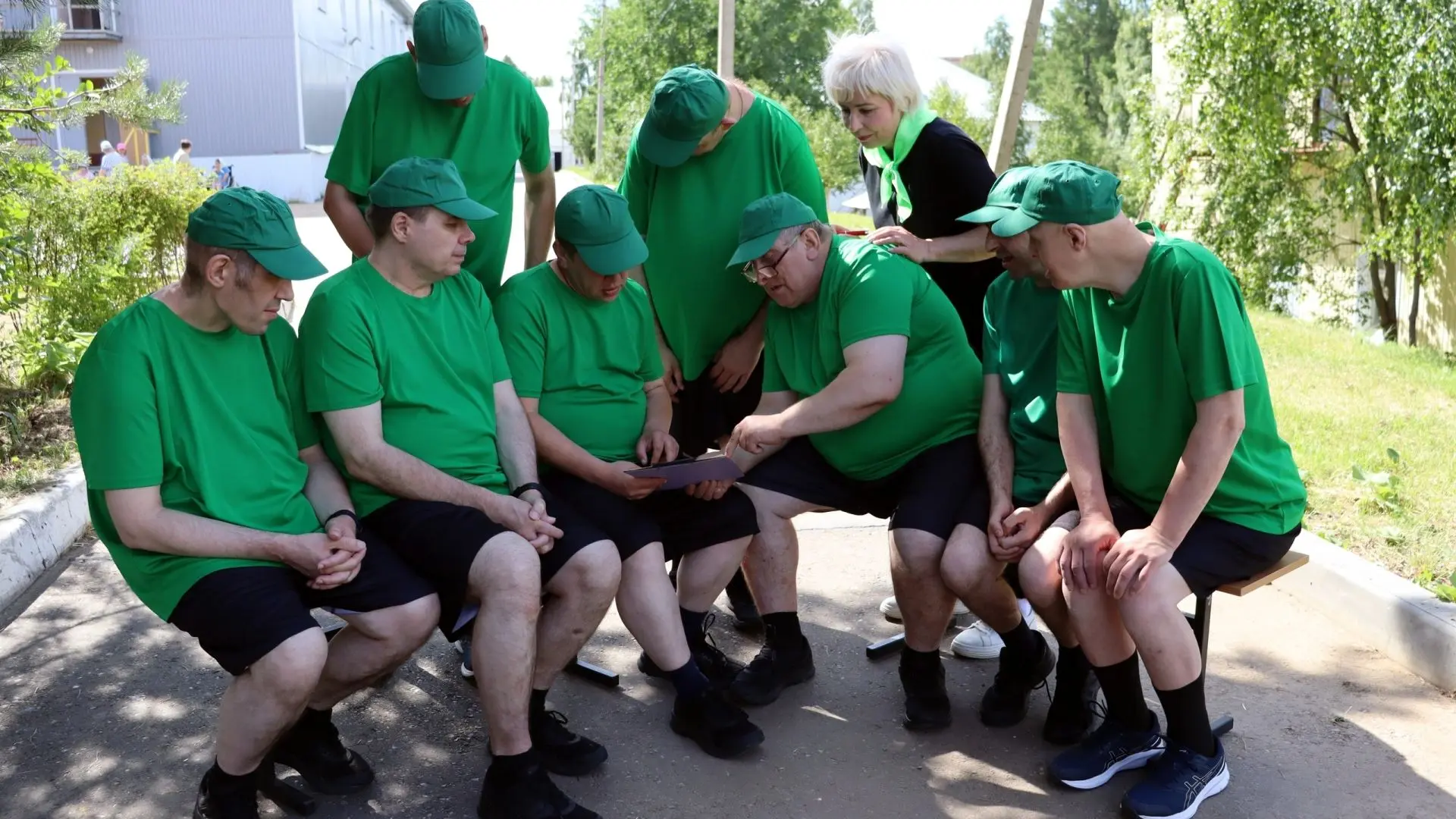 Играем в городки 😊

Сегодня мы замечательно провели время на свежем воздухе, играя в городки. Орган