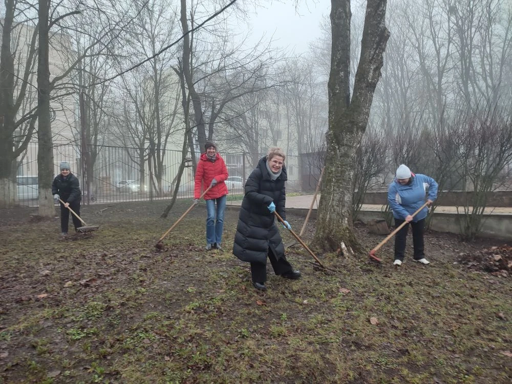 ☔Сегодня, несмотря на непогоду, дружный коллектив учителей нашей школы вышел на общегородской суббот