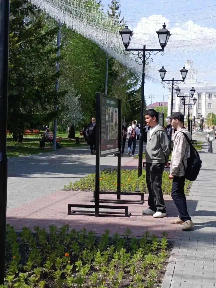 В рамках патриотического воспитания и сохранения исторической памяти сегодня ученики 9-ых и 10АБ кла