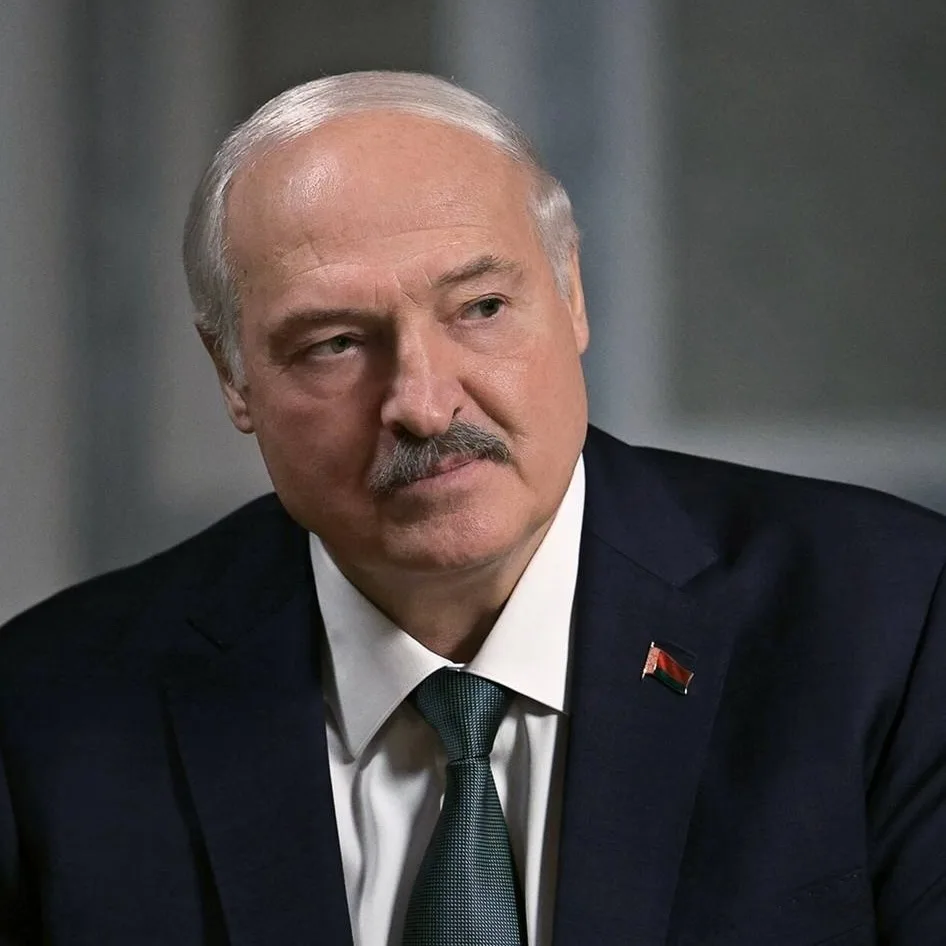 Беларусь не позволит стрелять русским в спину, пообещал   Лукашенко