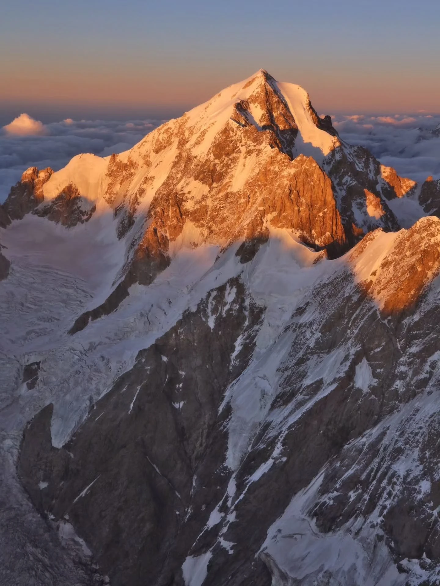📍 Коштан-Тау | 5152 м 🏔