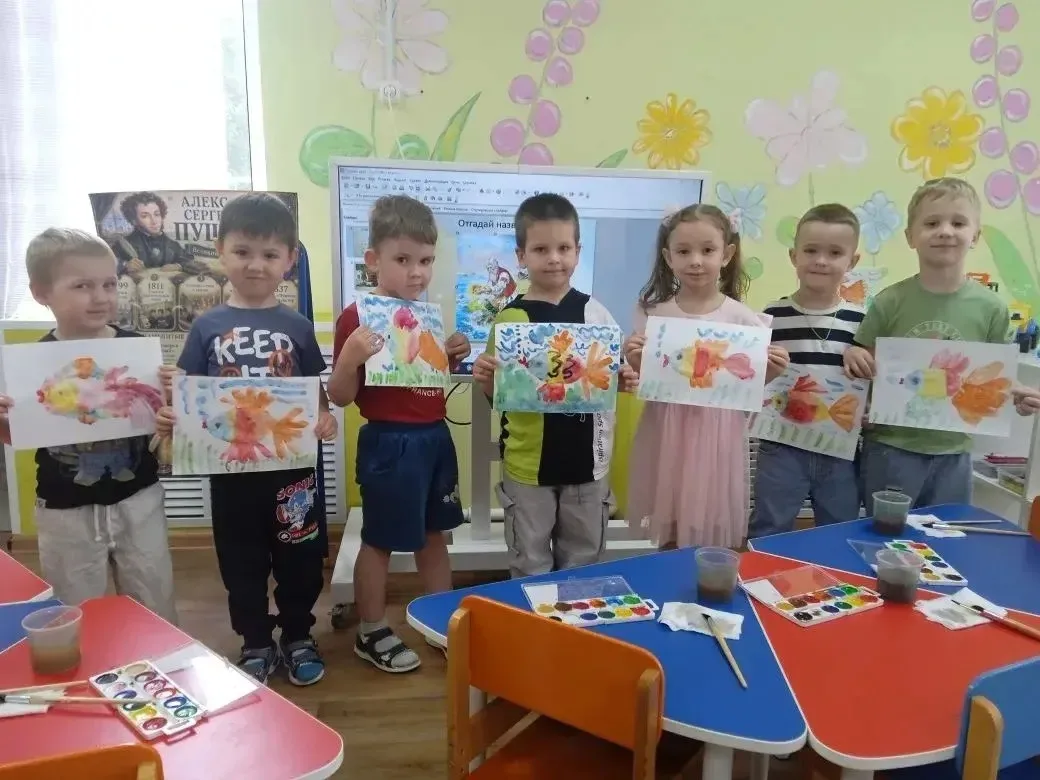 Согласно плану ЛОП к Пушкинскому дню в средней логопедической группе "Непоседы" прошло ...