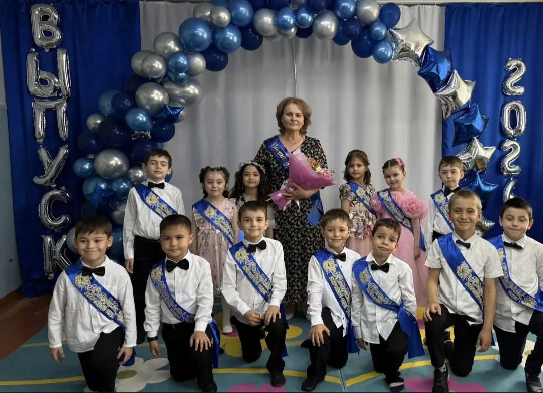 22.05.2026г в подготовительной группе "Теремок " прошёл выпускной утренник "Один день и...