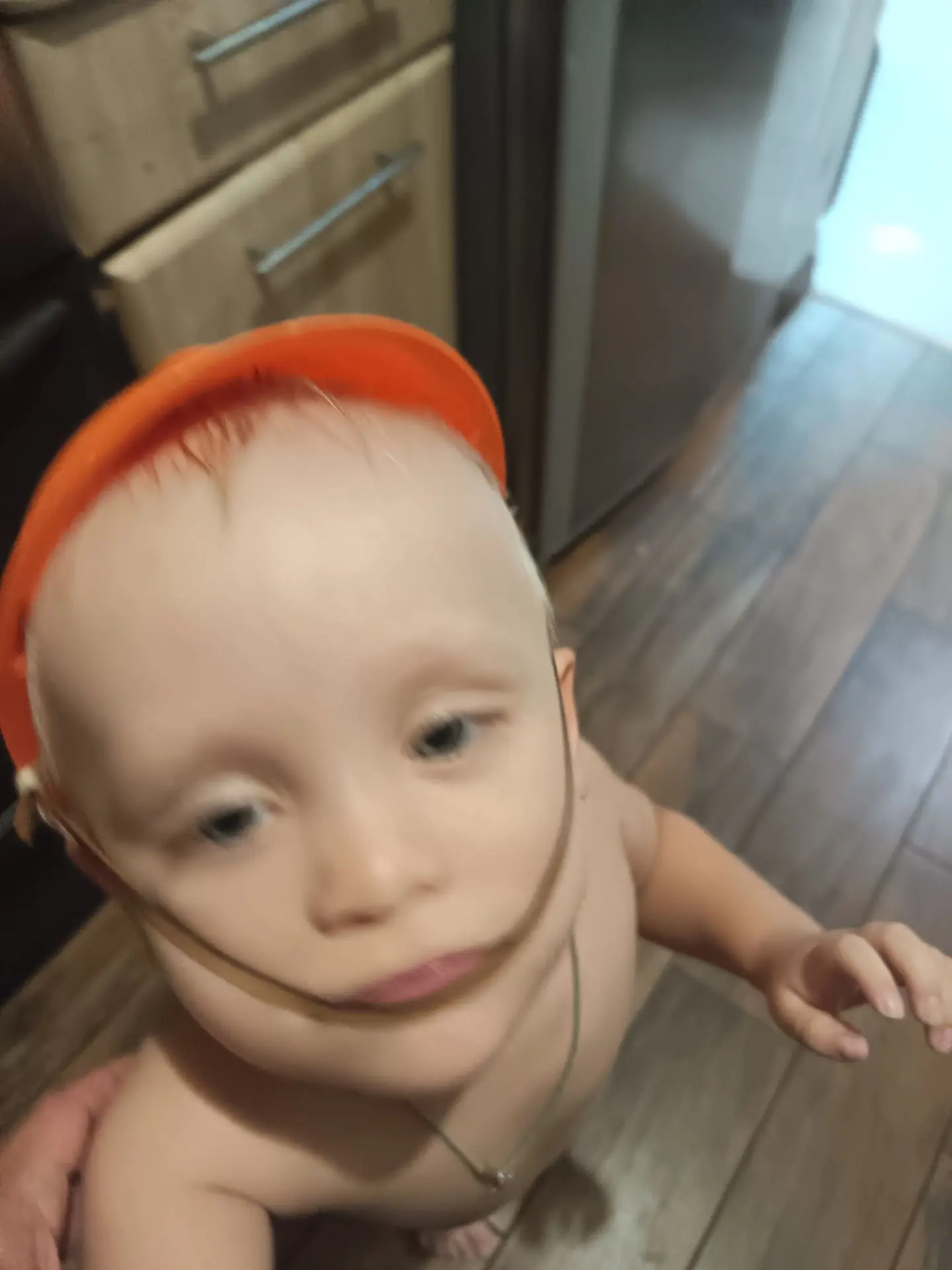 сын, в каске🥰😁