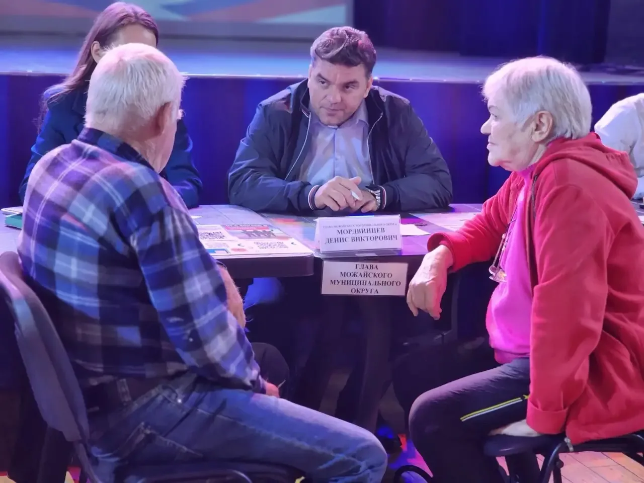Вновь встретились с жителями Уваровки. На этот раз - на выездной администрации в местно...