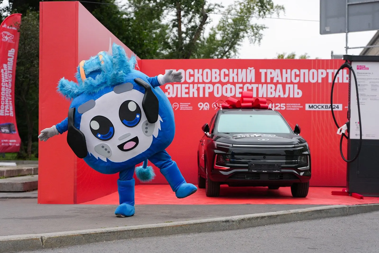 🔋Московский транспортный электрофестиваль пройдет на Садовом кольце

Если Вы думаете, что летних фе