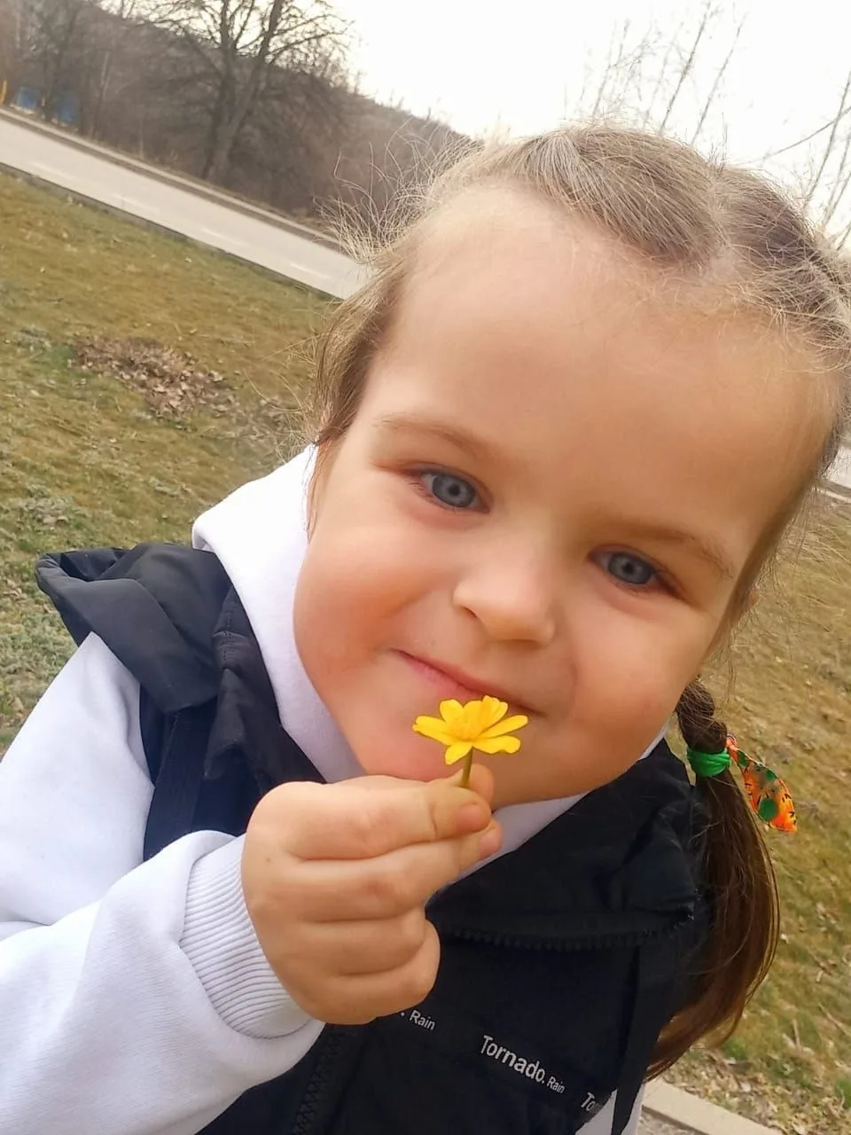 Наде 6 лет и у неё инвалидность. Нужна ваша помощь!