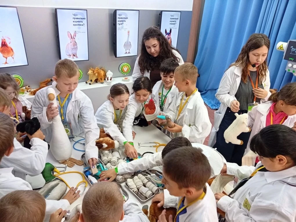 🍀 Классный выездной день: 2-й класс МБОУ «СОШ16» села Дубовка «Я в Агро»!  Знаете, что делать, если 