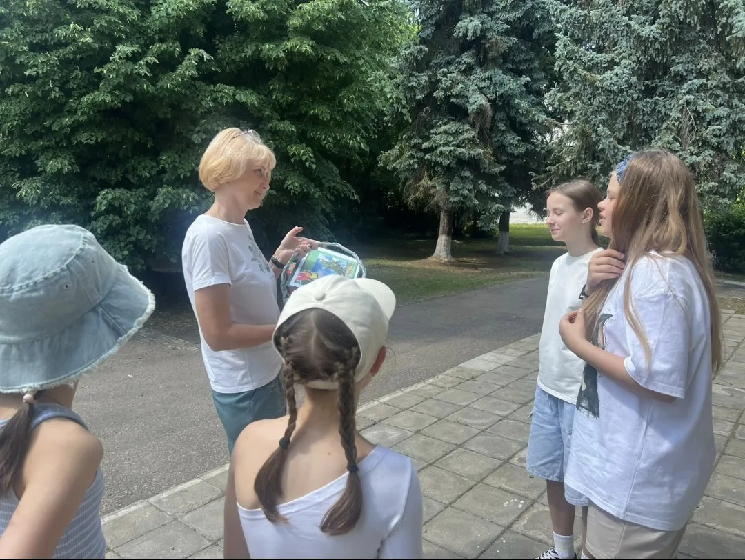 ДК "Вохринский"
11.06.2026 г.
Экологическое ассорти "С кузовом-лукошком по лесным дорожкам".
Лес - э