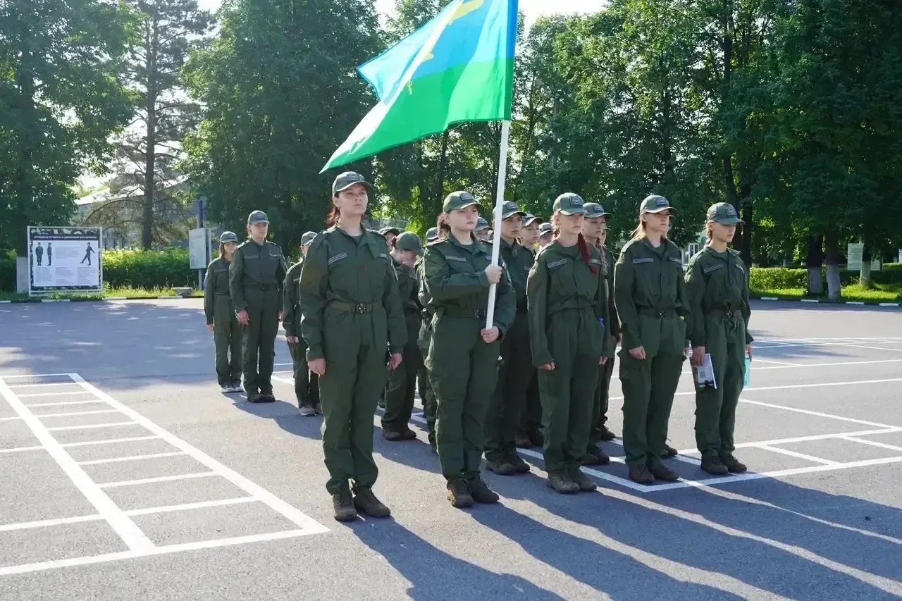 В Кузбассе стартовала первая летняя смена военно-патриотического центра «ВОИН» — «Время...