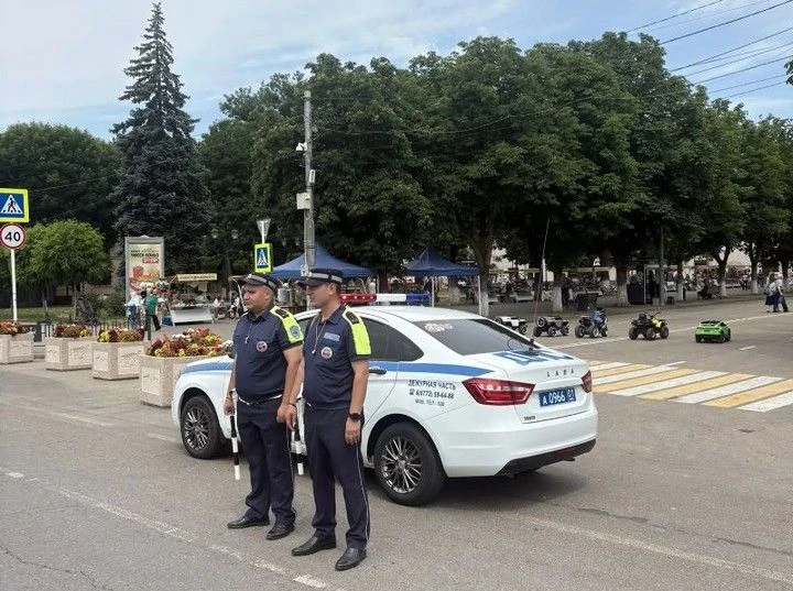 На минувшей неделе в Адыгее состоялись праздничные мероприятия, посвященные Дню России. Всего за пра