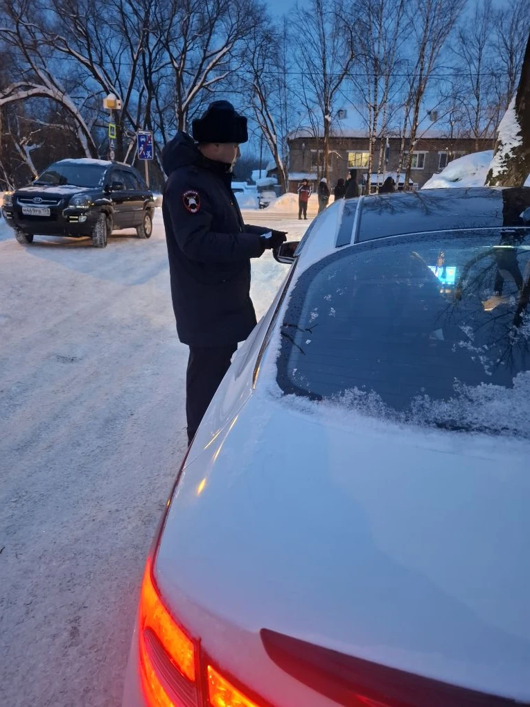 🚦Сберегите самое дорогое – пристегните детей в автокресле 🚗  Сегодня в школе и структурном подраздел