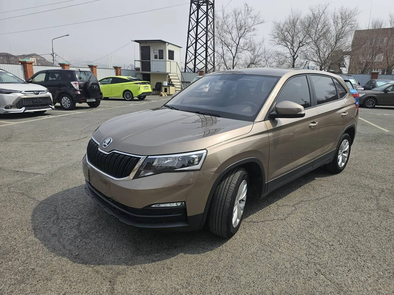 Купили нашему клиенту Светлане из Свердловской области.

Skoda Kamiq
• 2021г.в. 
• бензин 1.5л,
• пр