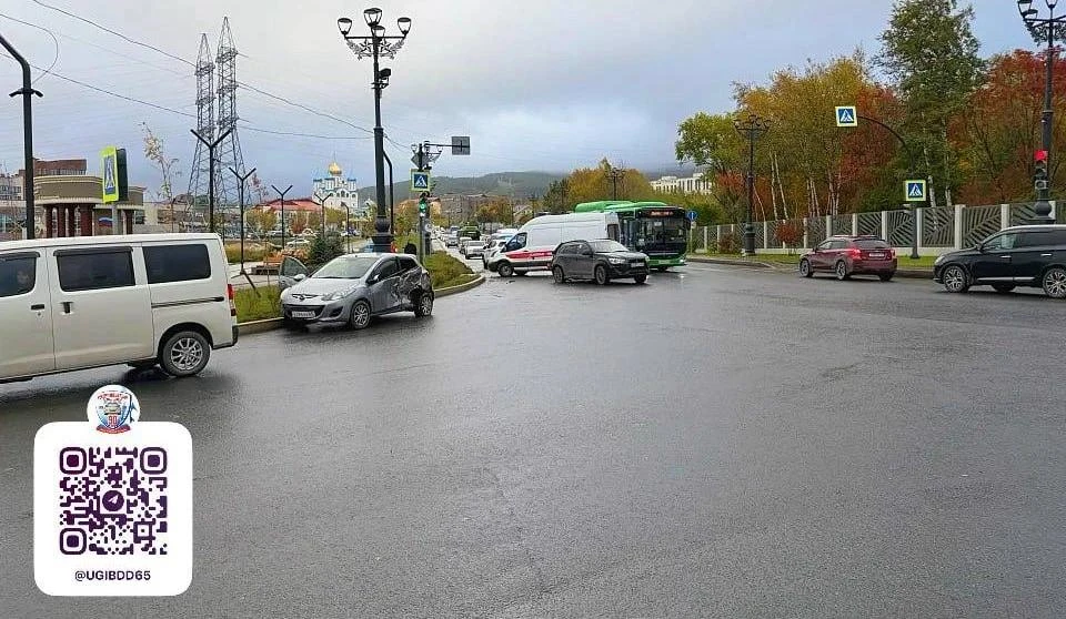 Массовое ДТП на улице Горького в Южно‑Сахалинске: пострадал ребёнок