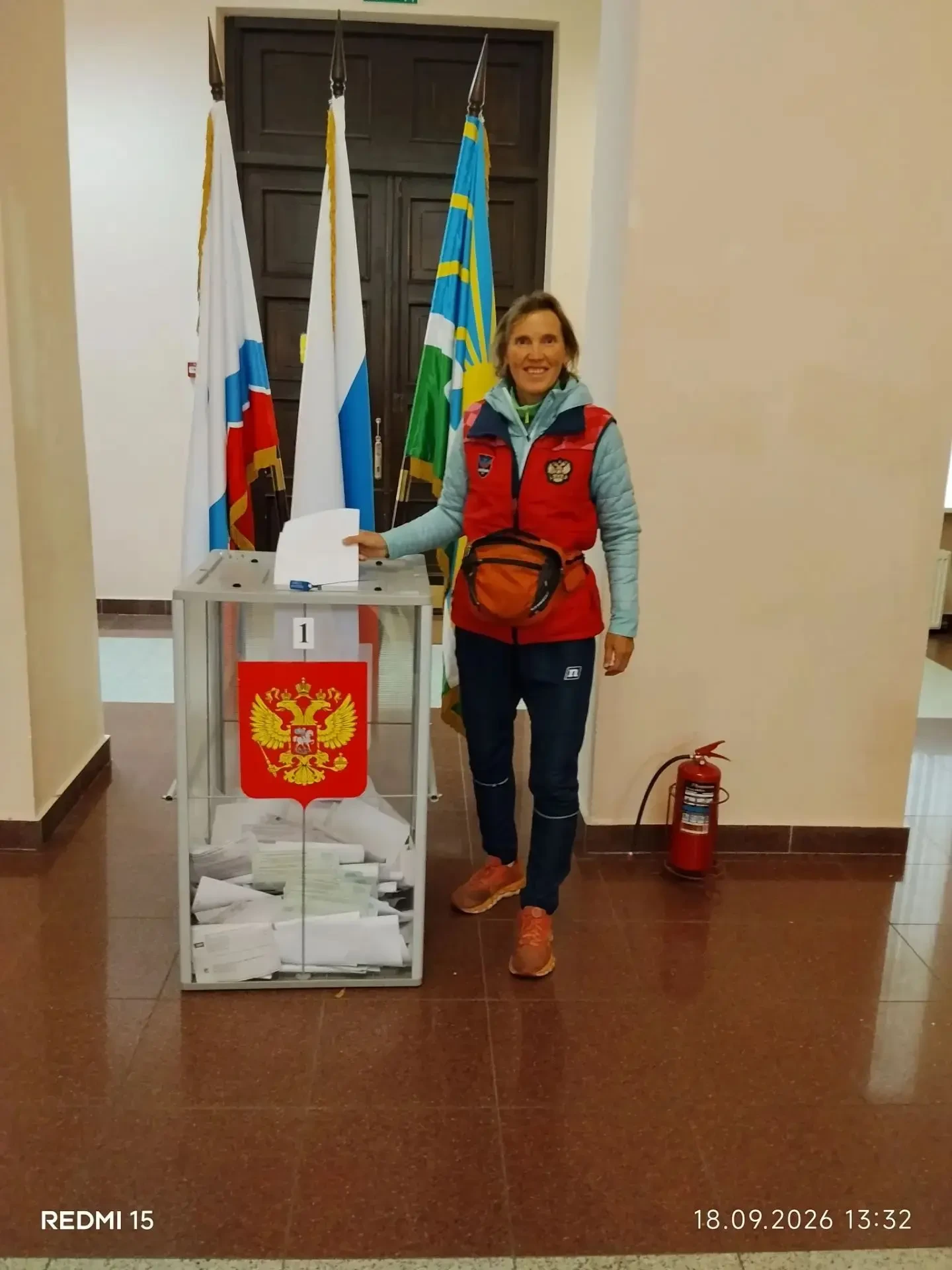 Сотрудники культурно-спортивного комплекса уже в первый день голосования дружно пришли ...