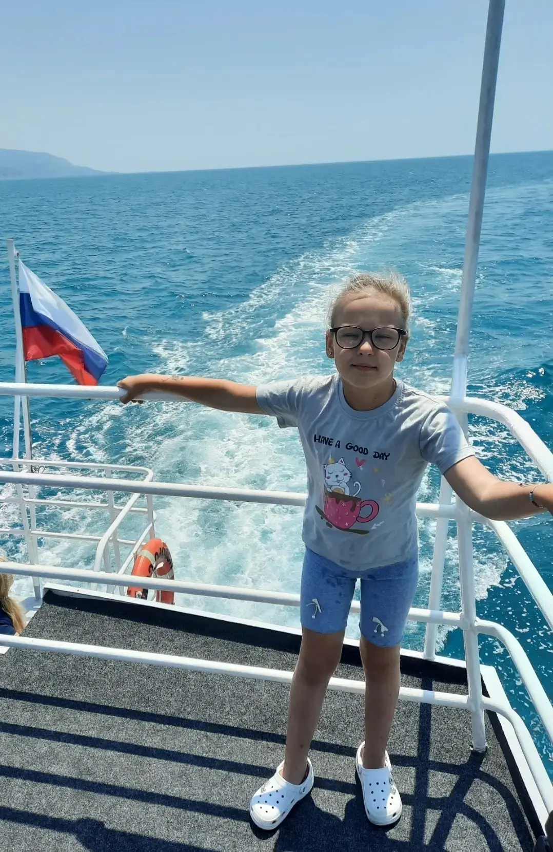 Момент, достойный кадра: наша ученица Жижко Доминика  — в фотоакции ко Дню Российского ...