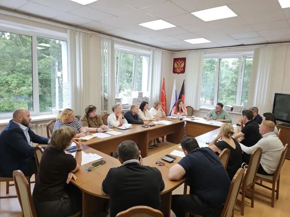 📌ЗАСЕДАНИЕ СОВЕТА 

📅11 июня состоялось очередное заседание Муниципального Совета МО пос. Шушары.
