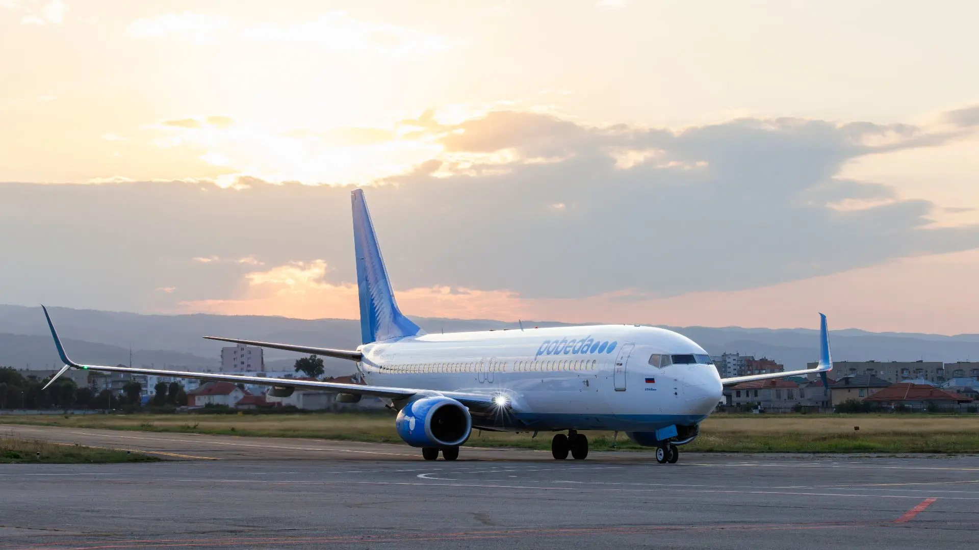 ✈ Международный аэропорт Нальчик успешно и принял и обслужил первый рейсы авиакомпании ...