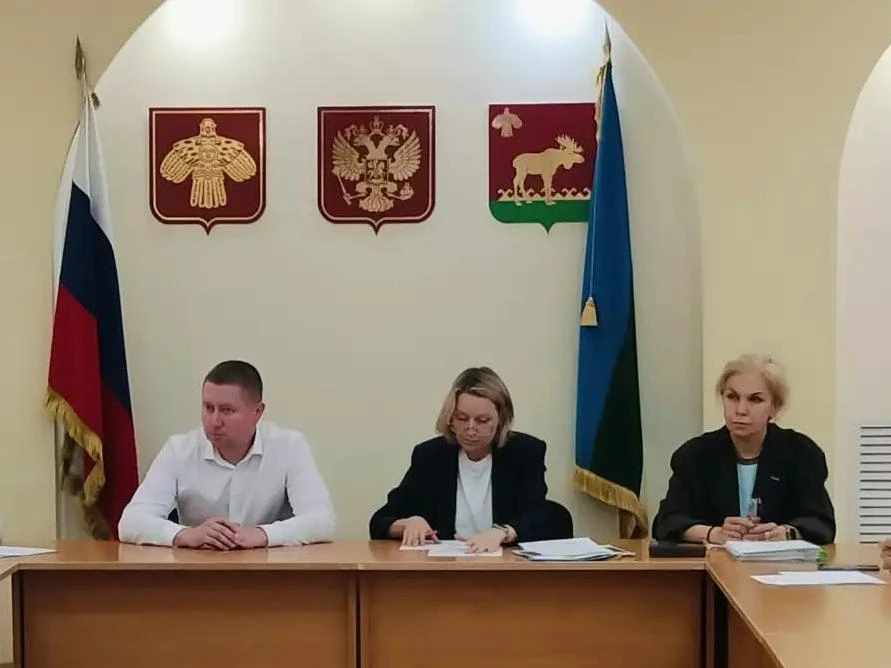 Анна Тюрнина приняла участие в штабе по подготовке к зиме в Троицко‑Печорском районе 

Министр тариф