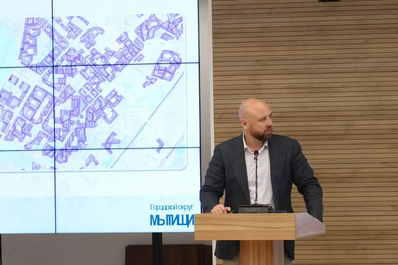 🏡14 дворов комплексно благоустроим в 2026 году по Народной программе Единой России
 
Адресный переч