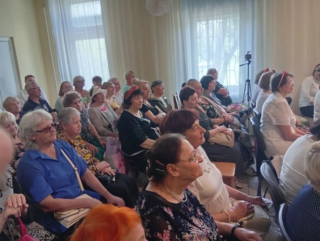 В Центрально-Городском районе Горловки продолжается реализация партийного проекта «Старшее поколение