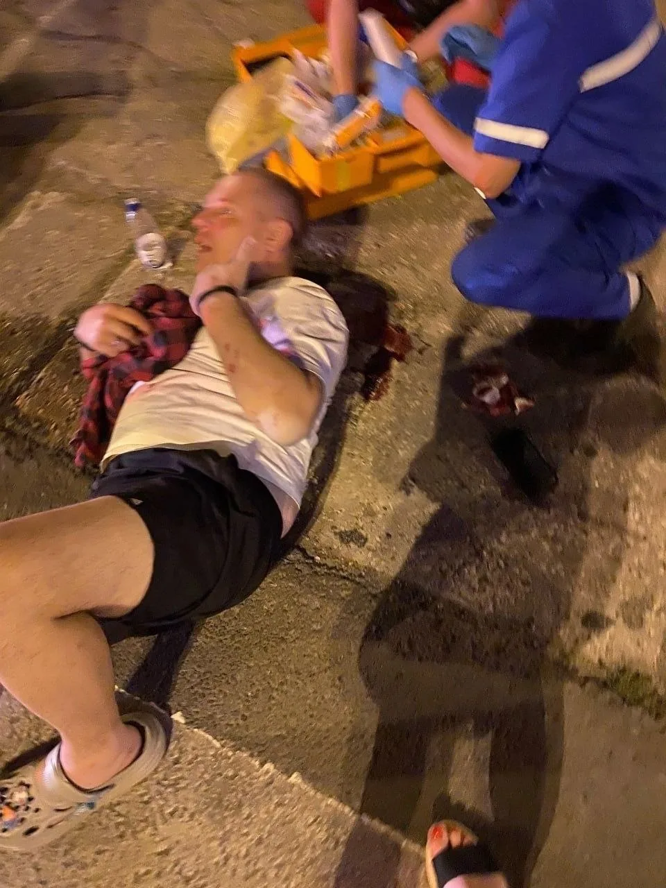🗣Бастрыкин взял на контроль дело о нападении на пешехода в Тольятти.

Трое мужчин избили прохожего 