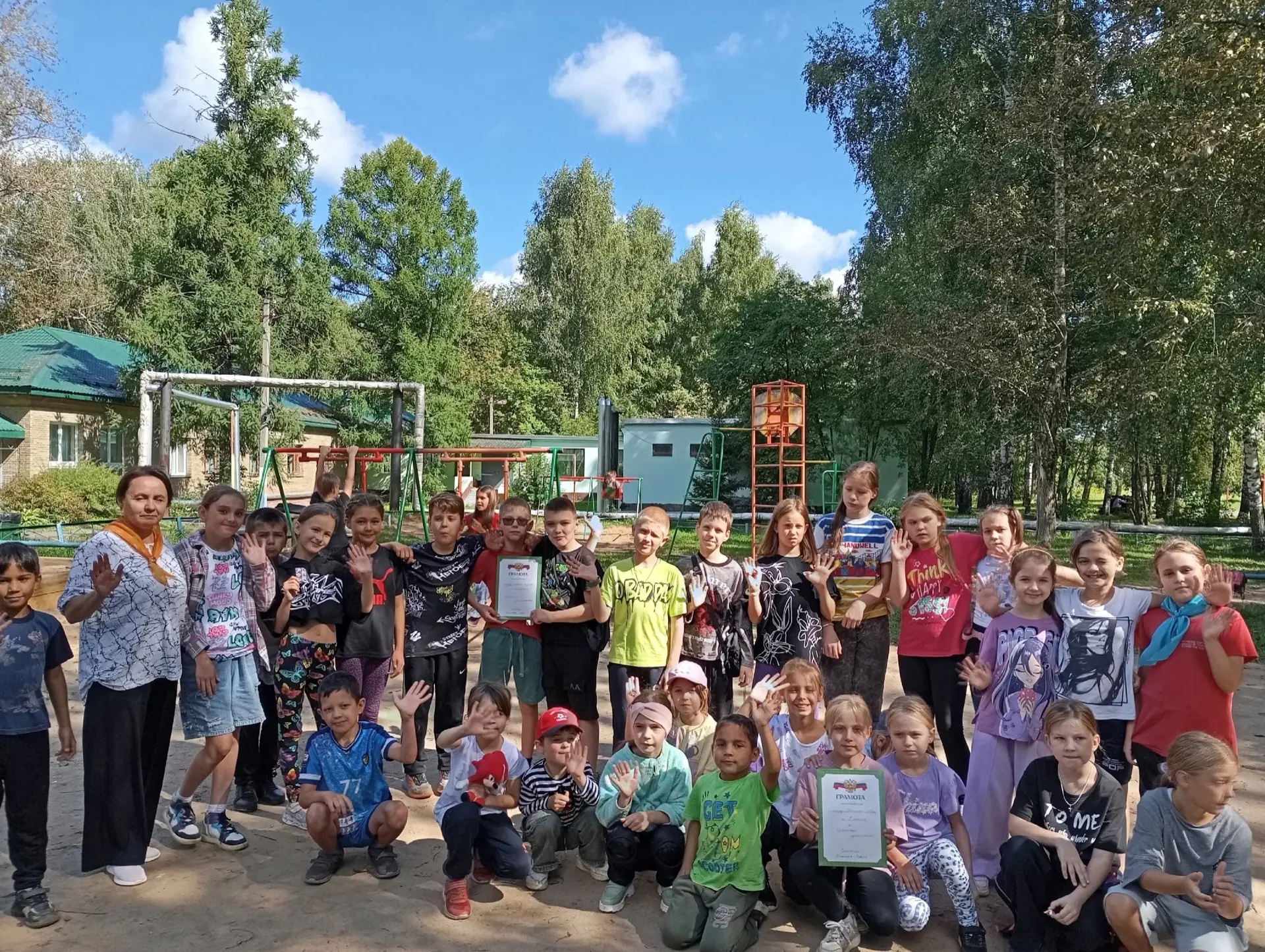 💃Праздник, раскрашенный эмоциями: «Цветная дискотека» в «Большой Ельне»!