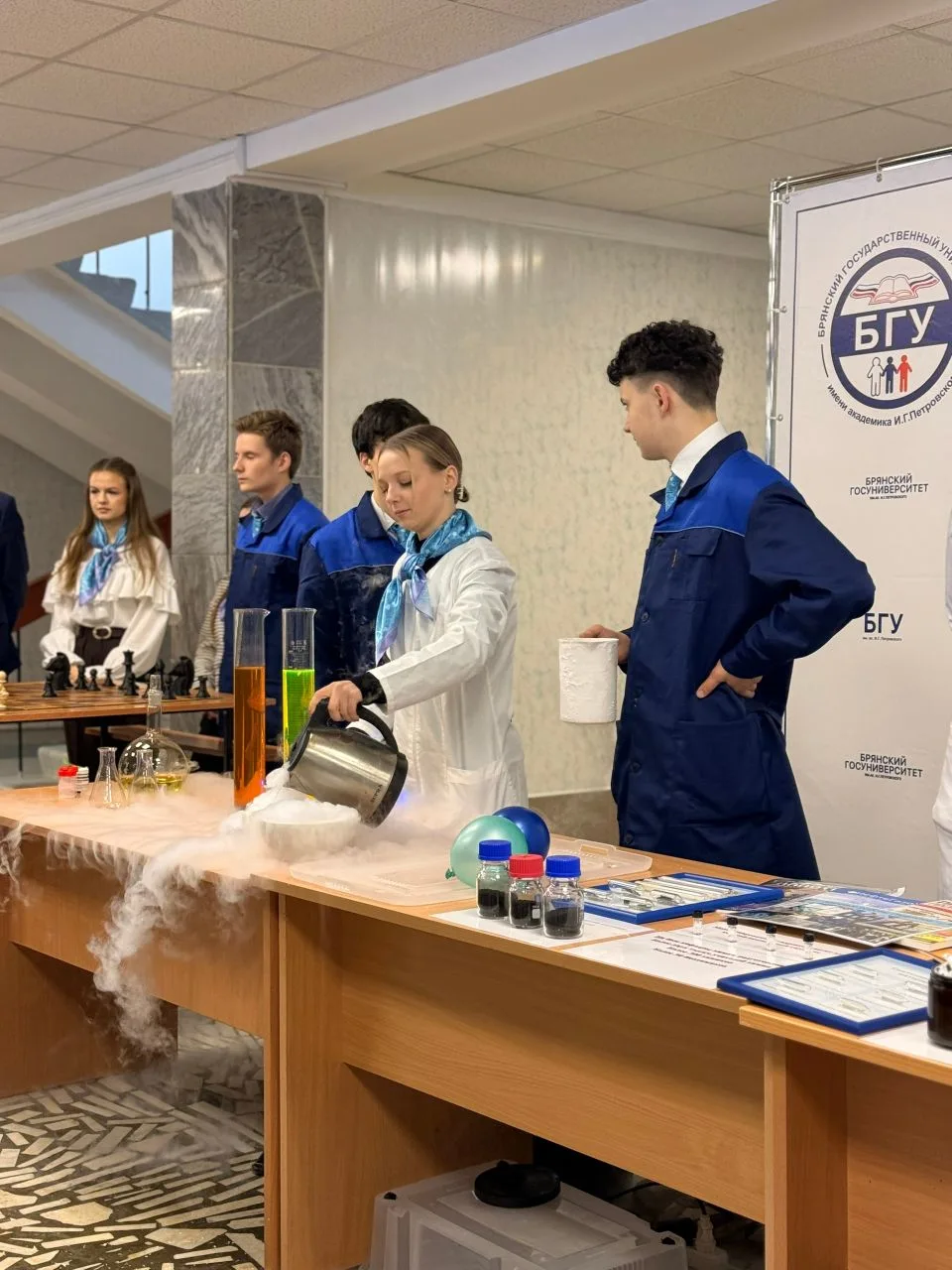 📍 Экскурсия в БГУ — полезно, интересно и вдохновляюще!  Сегодня мы вместе с учениками нашей школы по