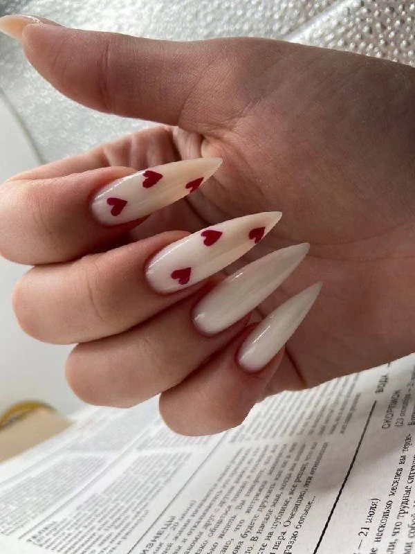 Оцени нежность 

Нравится маникюр?
Да-❤️               Нет-🔥
