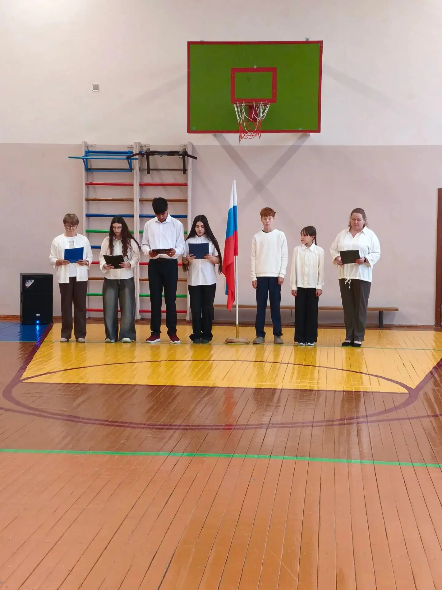 14 сентября в нашей школе прошла линейка, посвящённая «Неделе здоровья»! ✨