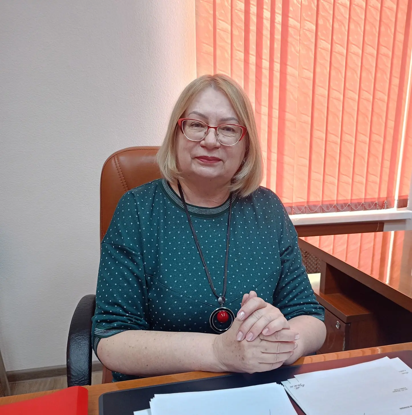 Милые женщины, от всей души поздравляю вас с наступающим первым весенним праздником- 8 ...