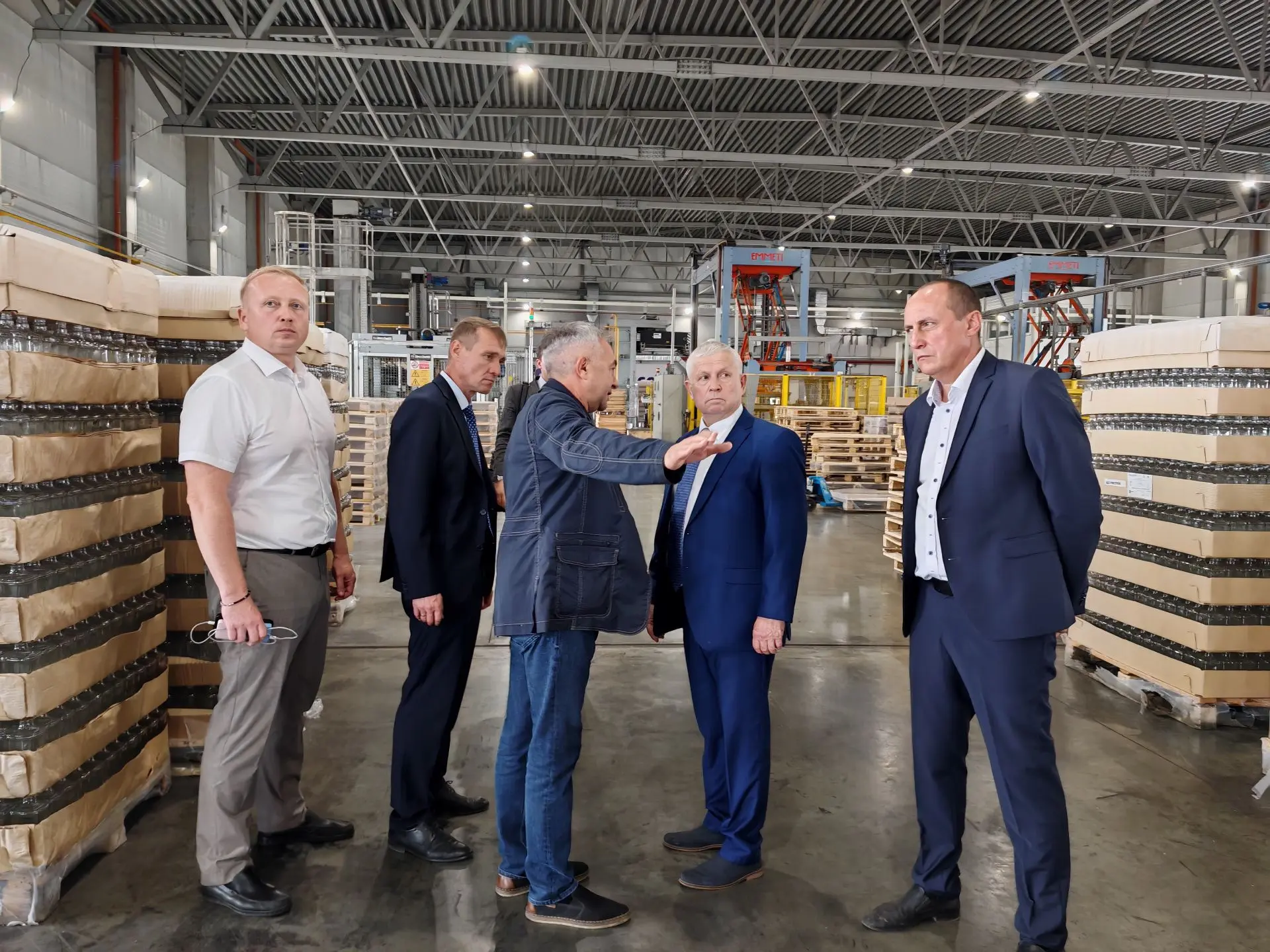 🏭 Виктор Кидяев оценил стекольные мощности Рузаевки