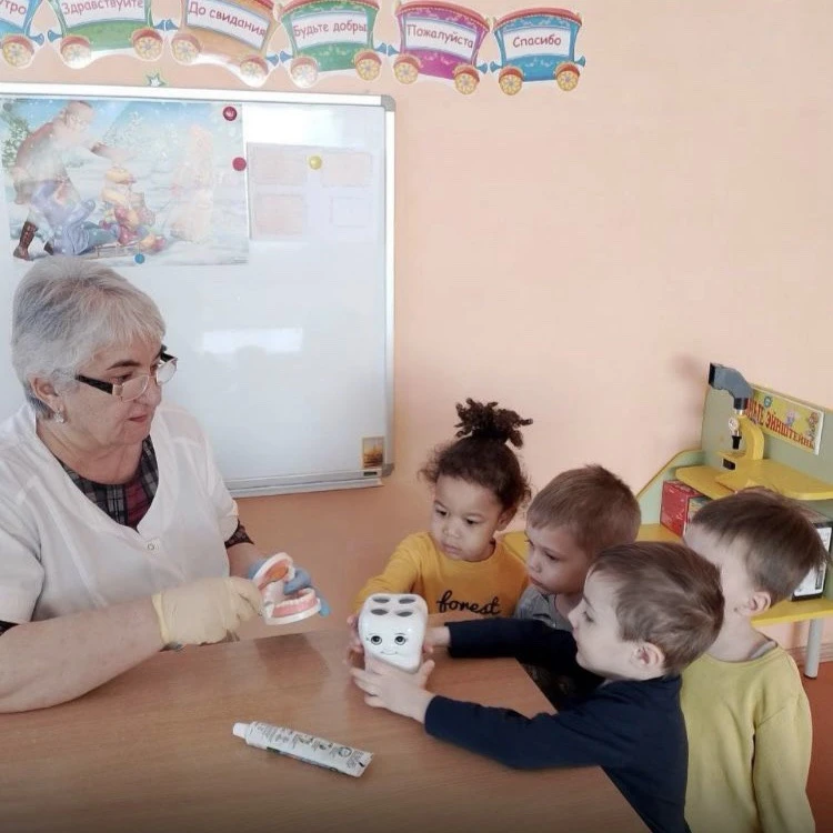 🦷 Заботимся о детских улыбках с самого детства!

Наш зубной врач Бжассо Сара Хазретовна регулярно п
