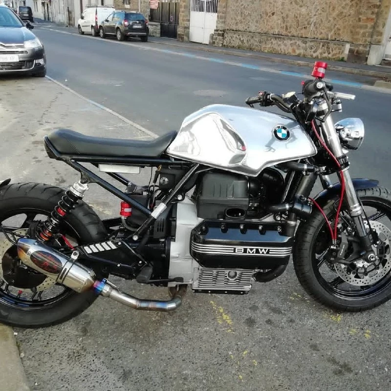 BMW в хроме — яркий блеск и строгие линии. 🌫 #moto