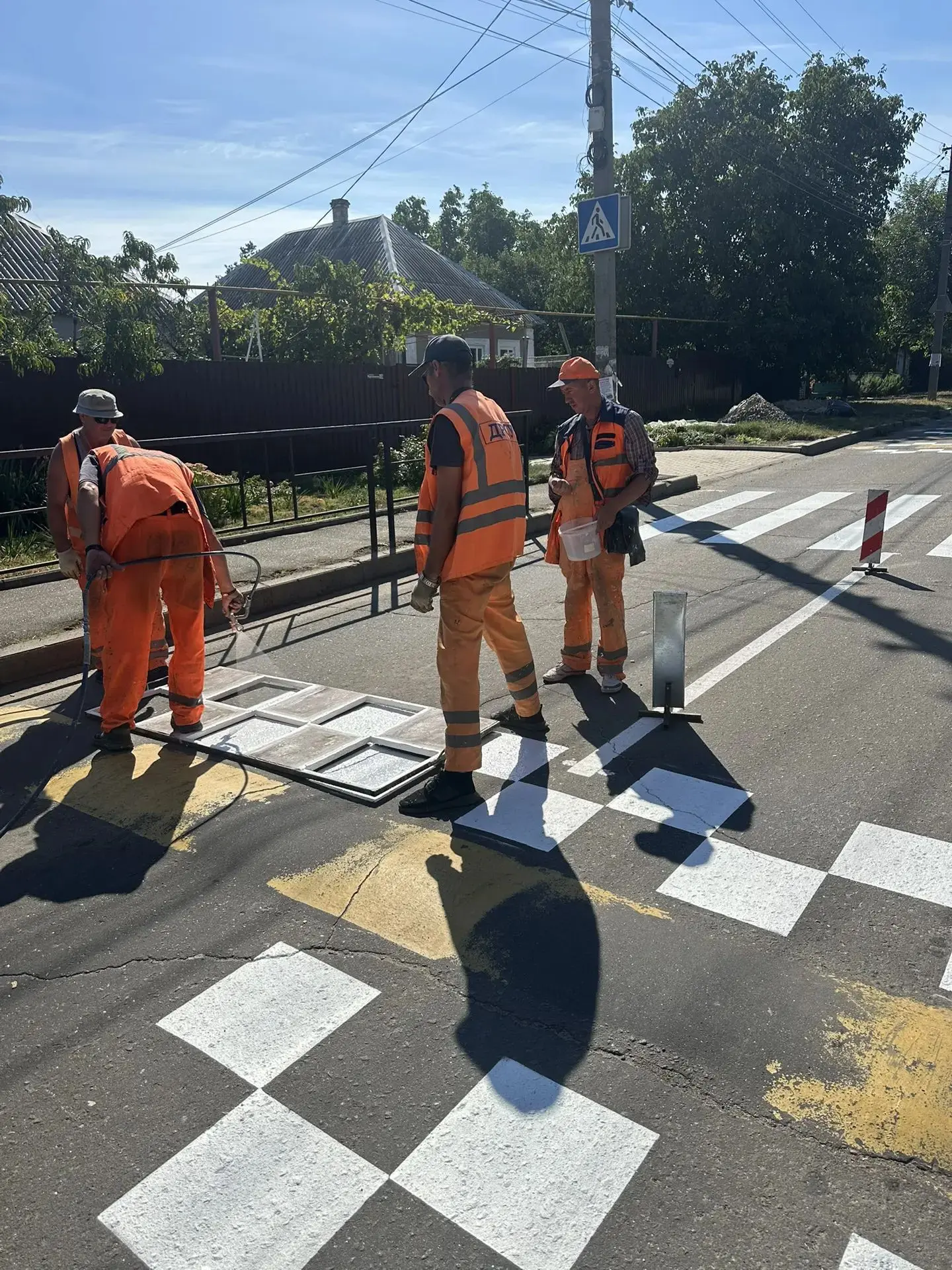 Нанесение дорожной разметки по ул.Марковникова