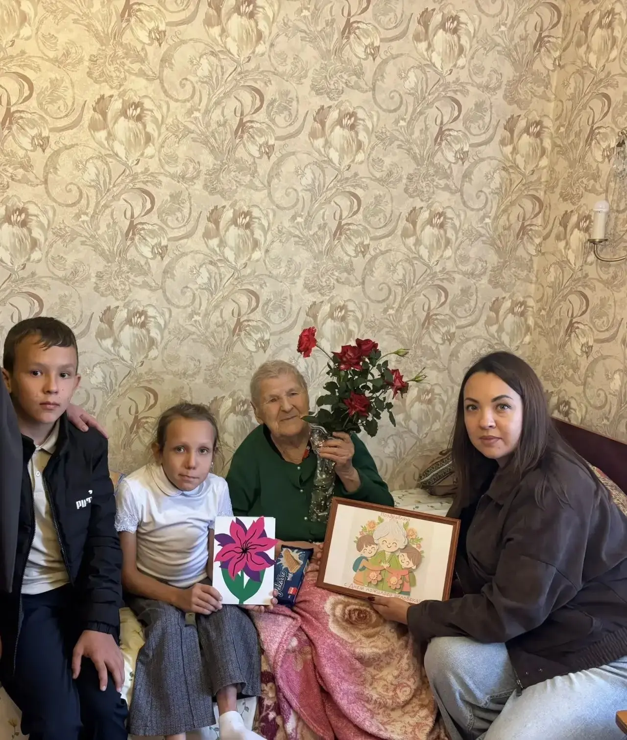 В Труновском комплексном центре социального обслуживания населения к Международному Дню...
