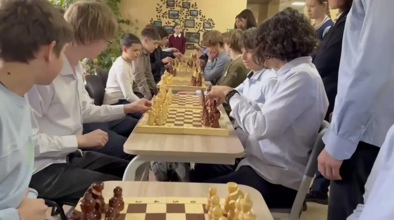 🗓23 апреля в лицее состоялся турнир по шахматам!♟  В интеллектуальном состязании приняли участие уче