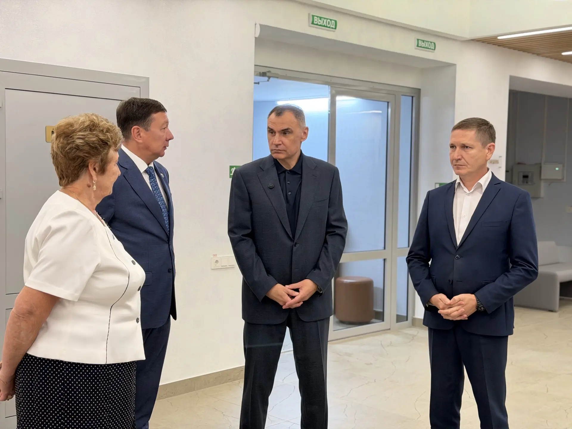 Совместно с Главой республики Юрием Зайцевым и Заместителем Председателя Правительства ...