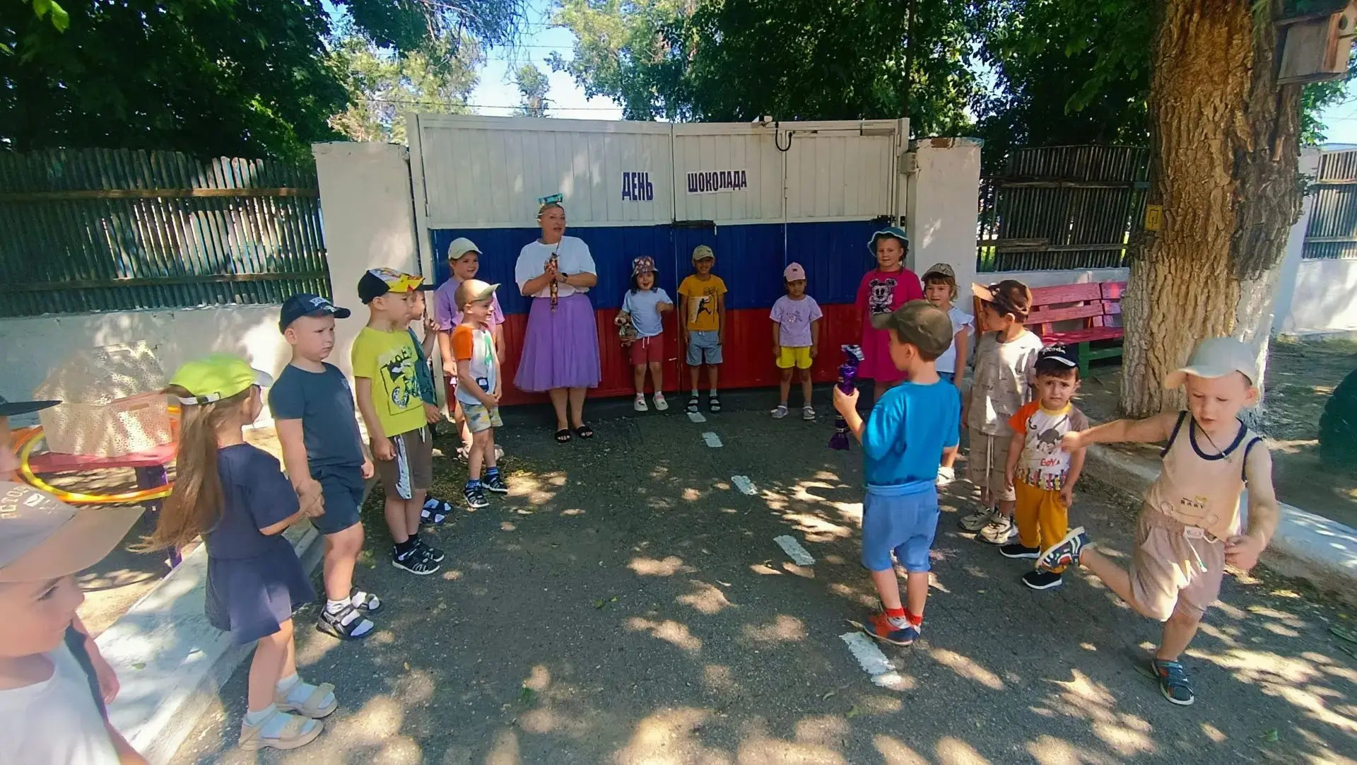🍩 Сладкий день в нашем детском саду!

Мы отмечали день шоколада, у нас было по-настоящему шоколадно