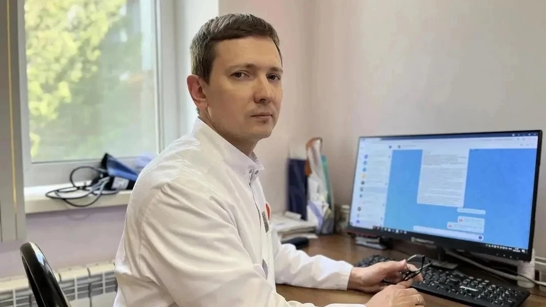 СОДРУЖЕСТВО. ВЫПУСКНИК РЯЗГМУ СТАЛ ЛУЧШИМ ВРАЧОМ-НЕВРОЛОГОМ МОСКОВСКОЙ ОБЛАСТИ 

Выпускник Рязанског