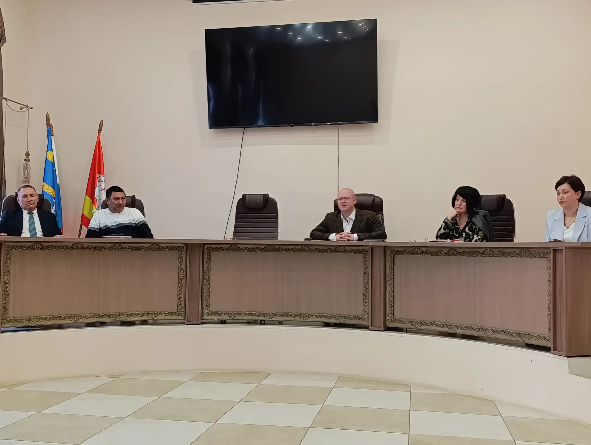 Сегодня, 2 июня 2026 года, в администрации Нагайбакского округа состоялось совещание ру...