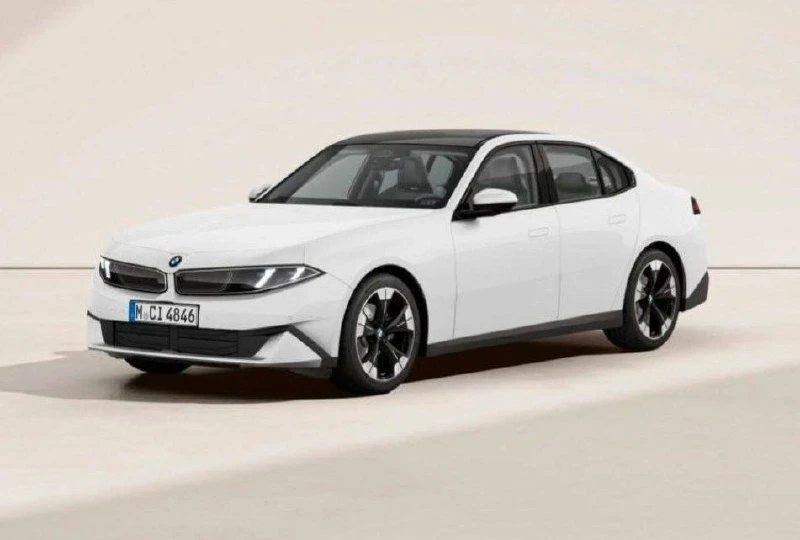 В официальном конфигураторе BMW появилась новая «тройка» без М-пакета — ее цена составл...