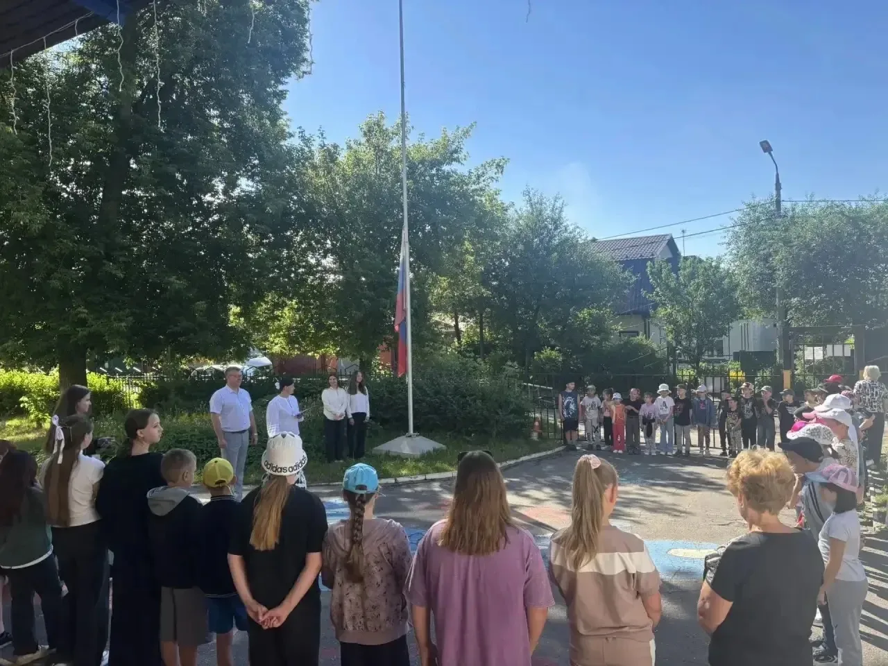 🚩15.06.2026 г. Началась новая неделя в летнем лагере "Солнышко"🌞 на базе МОУ Радужненской СОШ (ул.