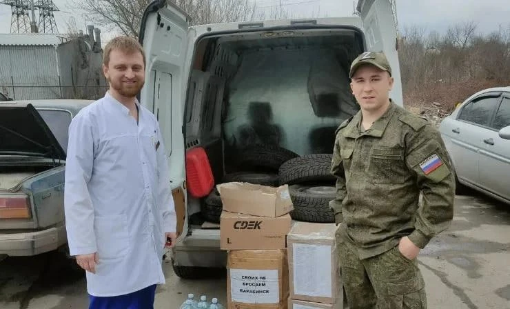 Помощь раненым, занятия по тактической медицине и организация "десанта" врачей-добровол...