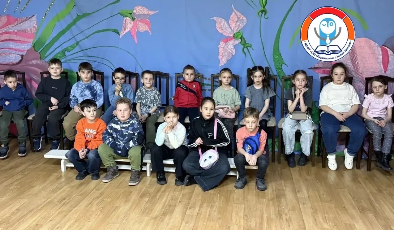🎭✨ За кулисами начинается волшебство! ✨🚪  19 мая учащиеся 1 «К» класса вместе с классным руководител