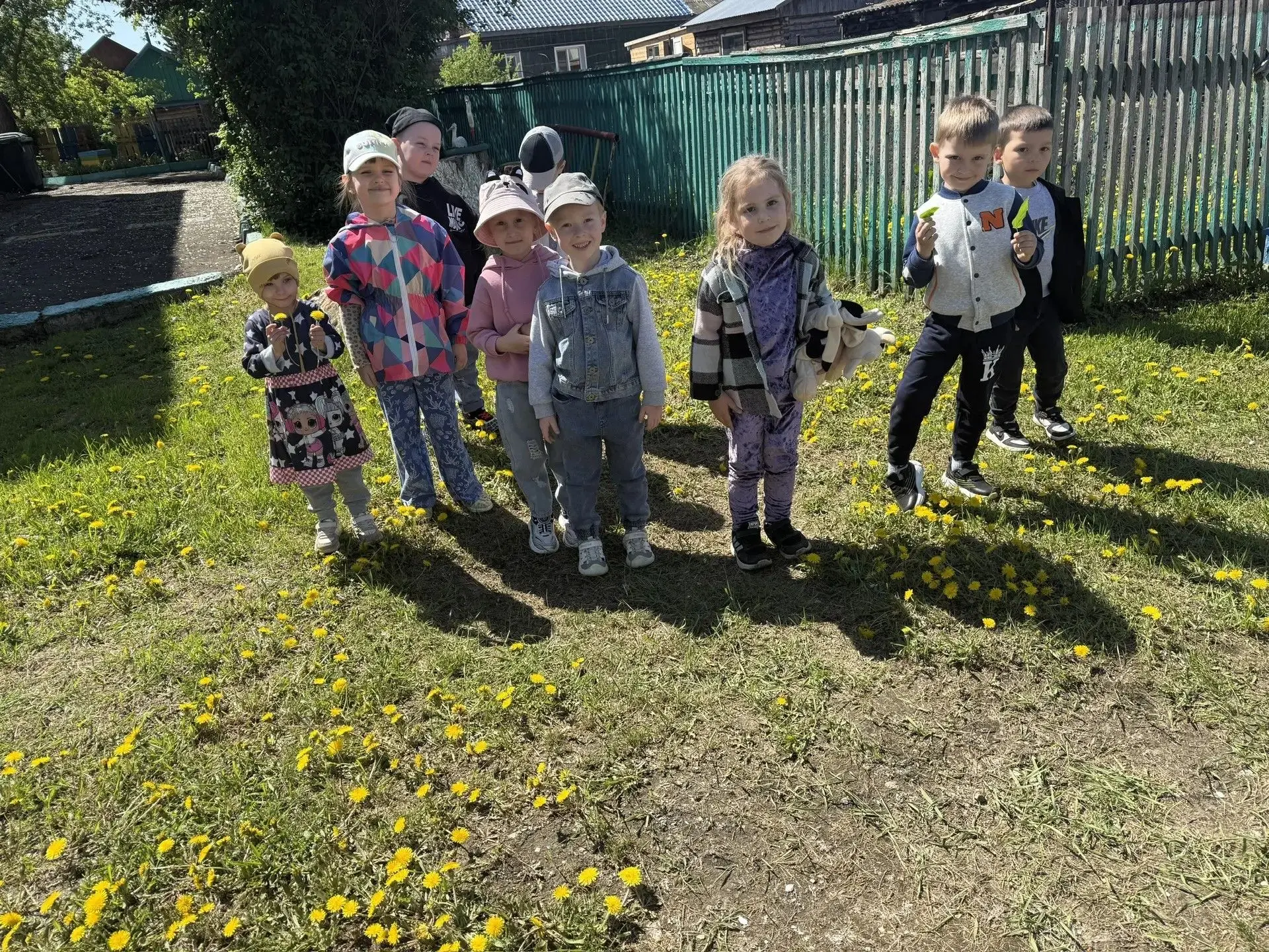 ☀️ «Море улыбок и веселья на прогулке!»☀️Сегодня воспитанники в средней группе отлично провели время