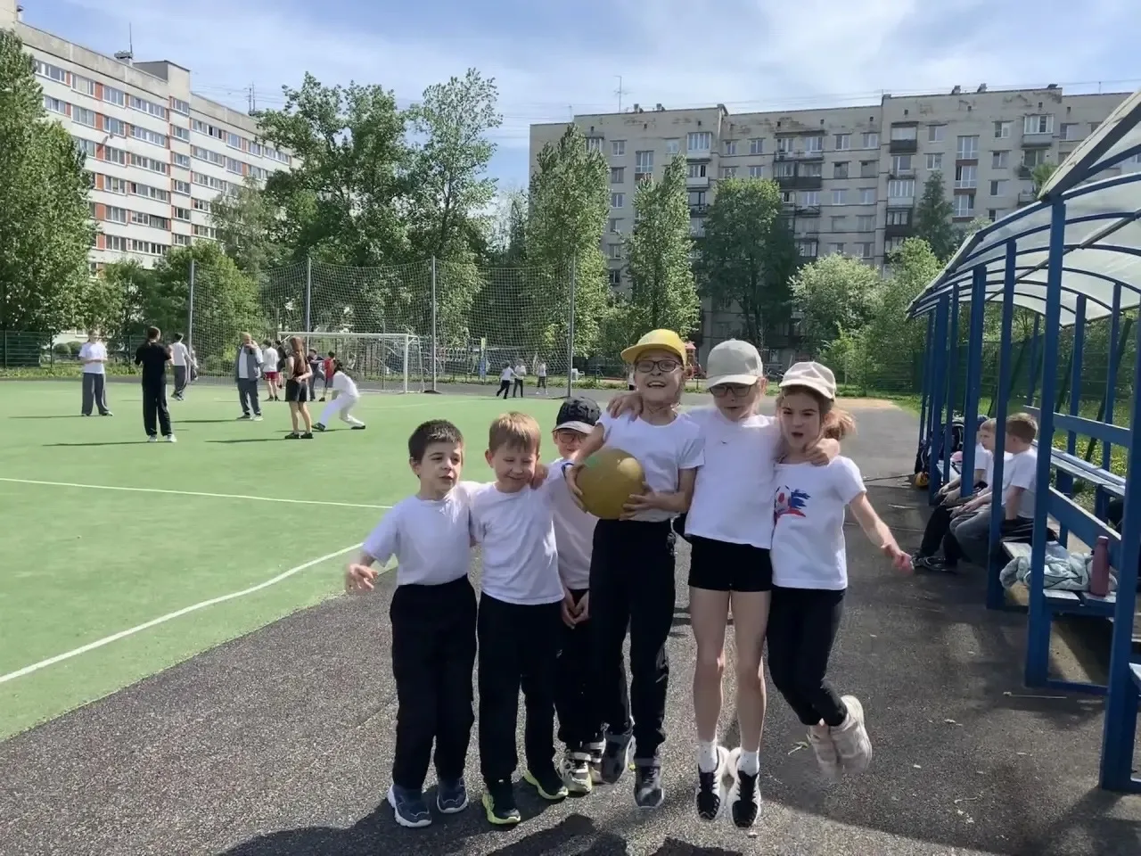 ☀️ 1 июня — День защиты детей!

Этот праздник напоминает нам о самом главном: о важности заботы о по