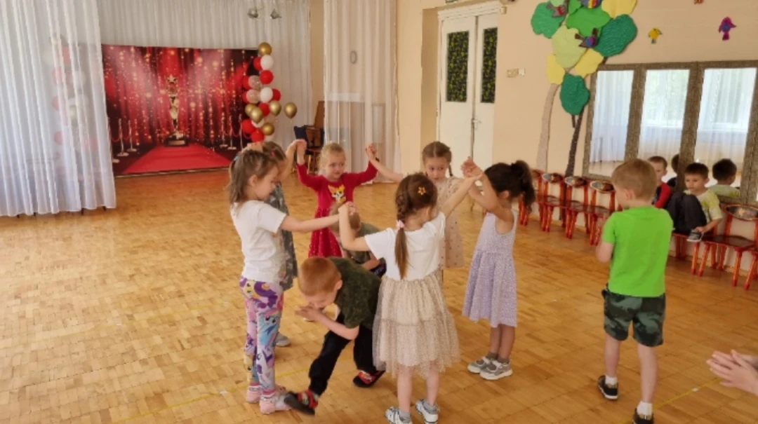 Сегодня замечательный праздник — День Республики Карелия!

Наш детский сад не остался в стороне от э
