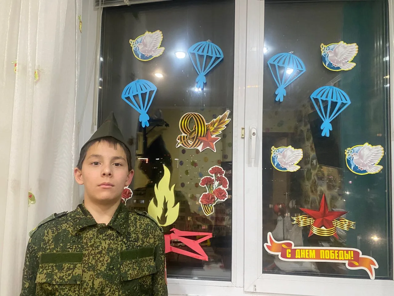 Наша школа 45 с гордостью ежегодно становиться участницей Всероссийской акции «Окна Победы», посвящё